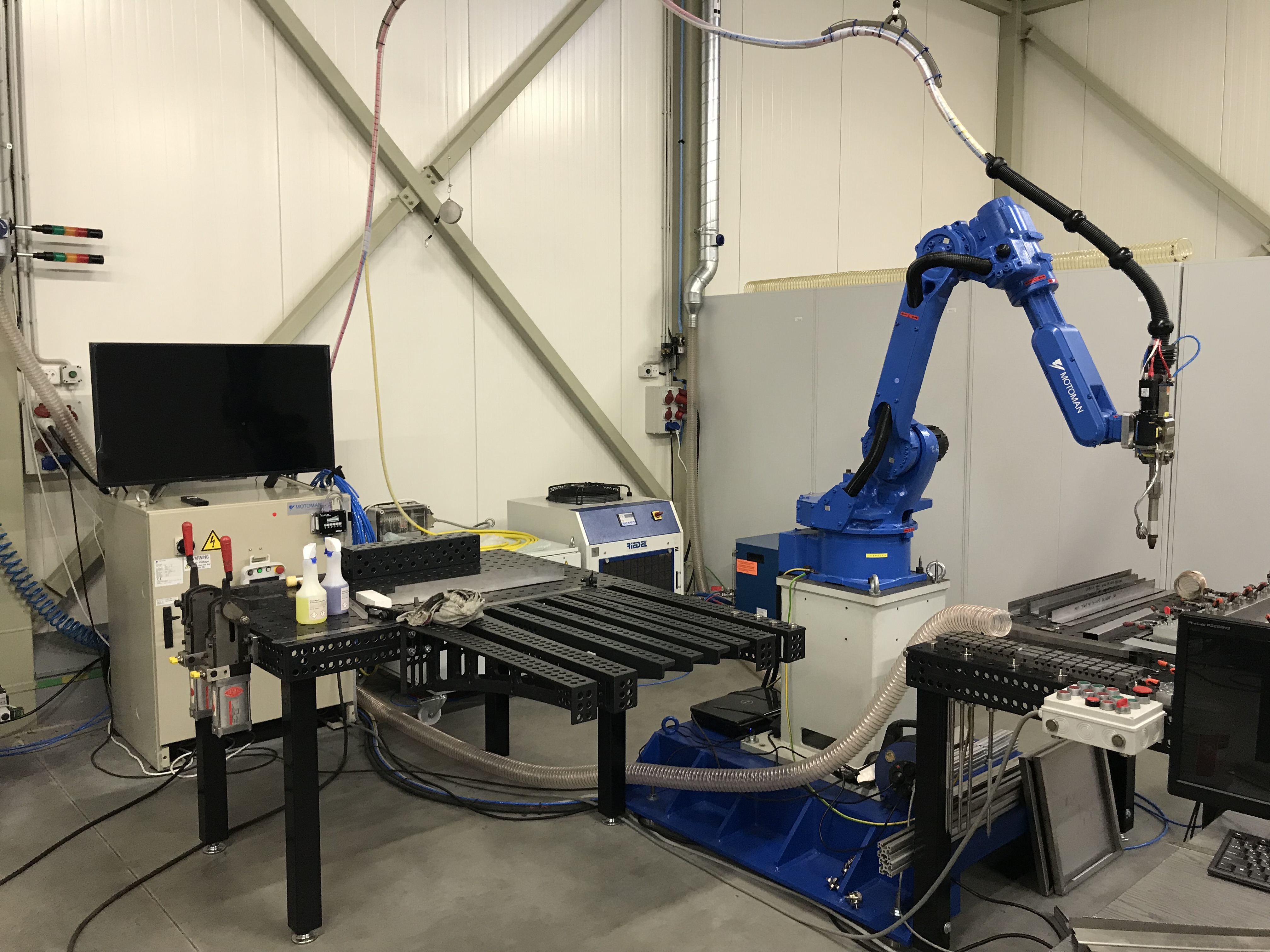 robotic laser welding system